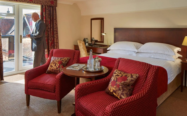 Macdonald Elmers Court Hotel