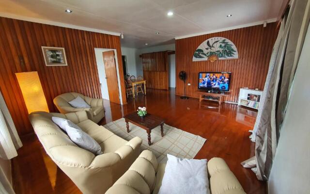 Loverly 3 Bedroom rental pool outdoor area