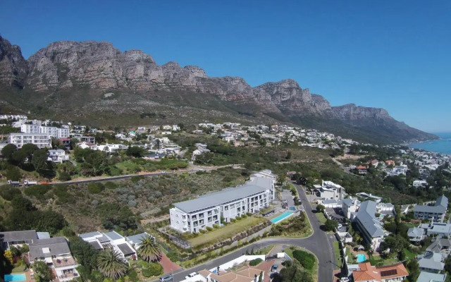 The Crystal Luxury Serviced Apartments