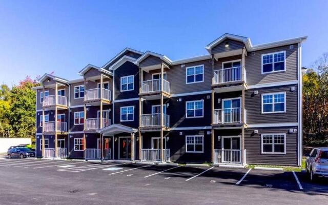2BD Condo UNB Hospital Golf Patio Coffee