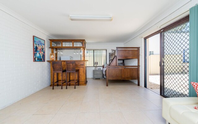 Kallaroo Street 3 - Corlette