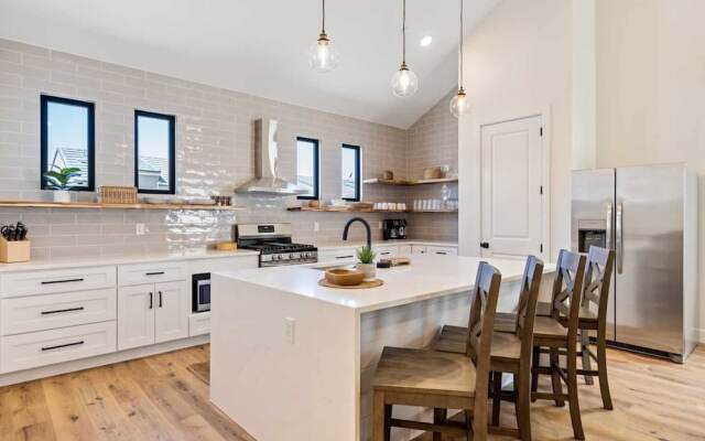 Desert Bungalow #h8 3 Bedroom Home