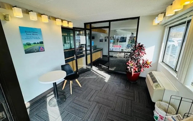 Motel 6 Cedar Rapids, IA
