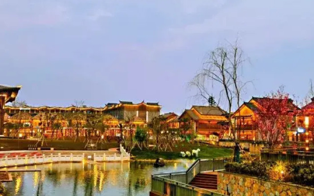 Xitang Joy Lake Homestay (Kunming Sunac Dianchi Houhai Store)
