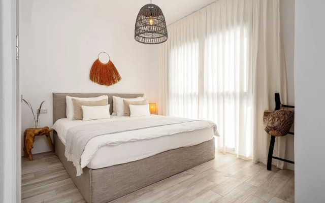 Villa Ama Plaka With 3 Bedrooms and 3 Bathrooms