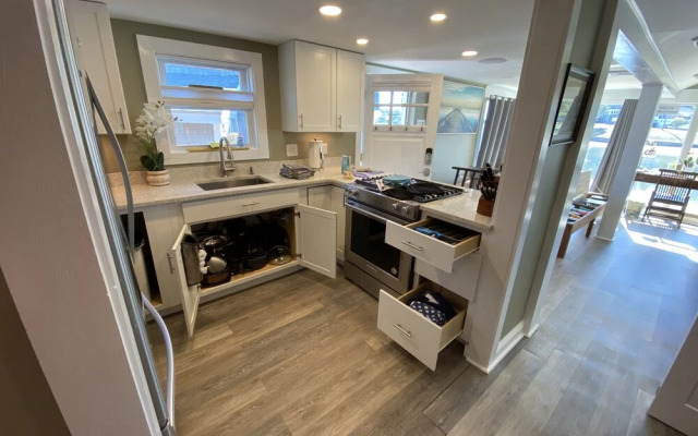 The Onset Beach Compound-Cape Cod Beach Resort & Oceanic Habitat