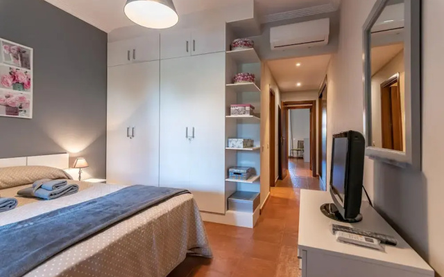 Apartment in Isla Canela for 5