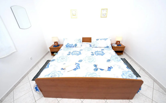 Bungalow With 2 Bedrooms in Montižana, With Wonderful sea View, Privat - Hotel in Porec - Photo 4