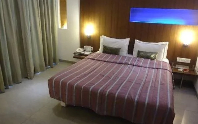 Hotel Vihangs Inn