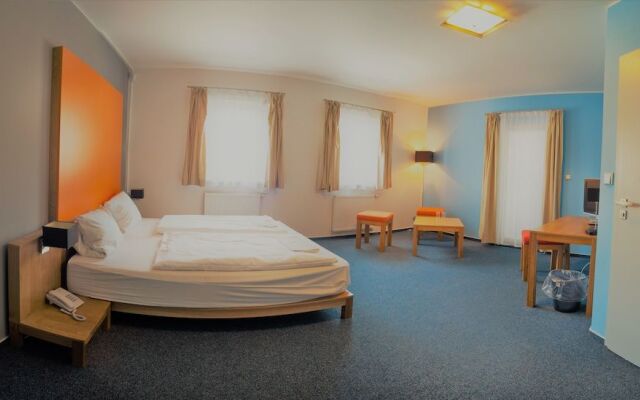 Hotel Star 1 a Hotel Star 2