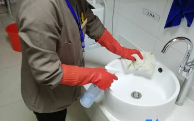 Vienna Hotel (Nanjing Qidi Street)