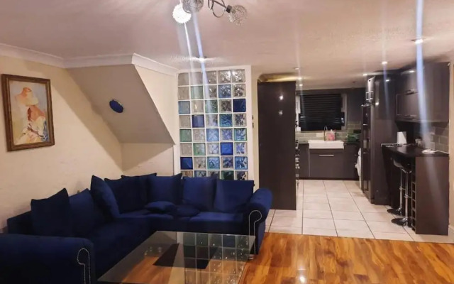 Beautiful 3-bed House in London