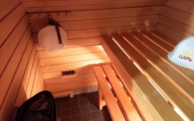 Attic apartment on 58a Bondareva Street