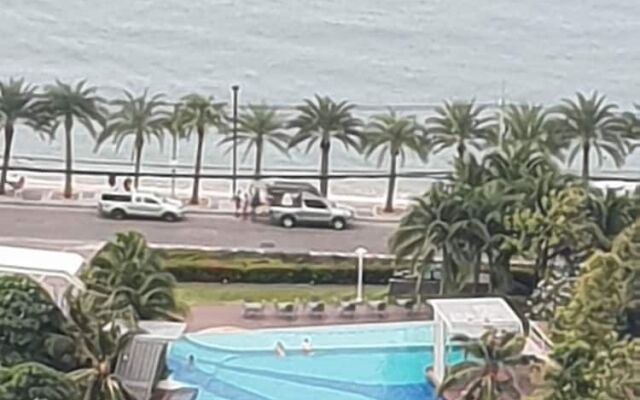 Kosin Beach Room Pattaya