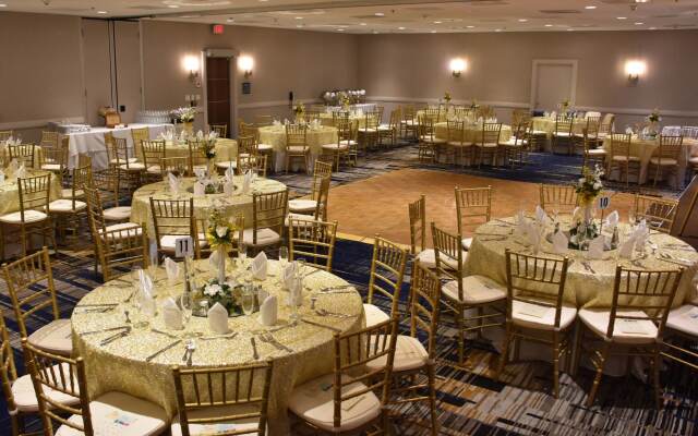 Four Points by Sheraton Los Angeles Westside