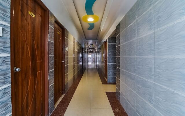 Oyo 30545 Hotel Jeevan Park