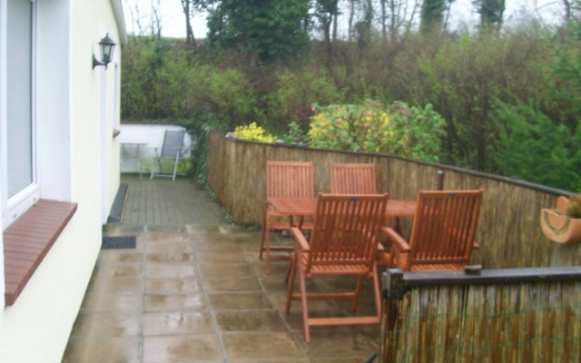 Modern Apartment With Terrace in Steffenshagen