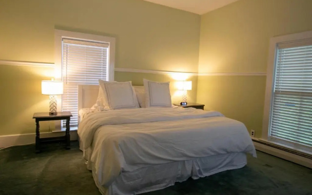 Inn at Grey Gables