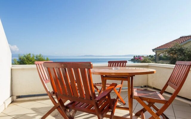 Sea Front - With Pool - H