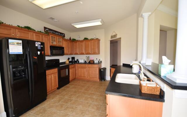 Edgewater Apartment 437