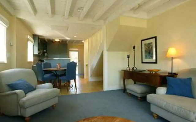 Bruce Apartments