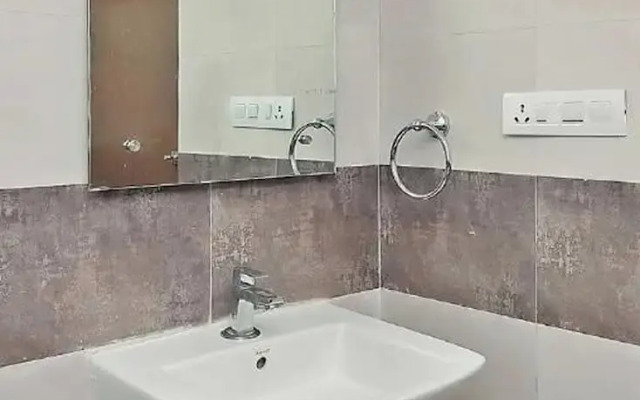 Sri Surabhi Luxurious Rooms