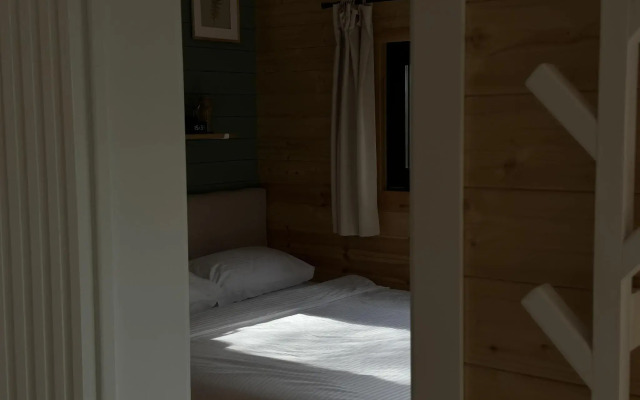 YANTAR glamping