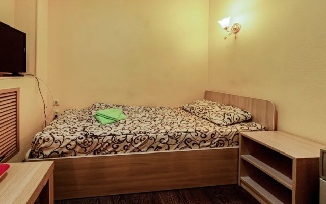 Тихий дворик