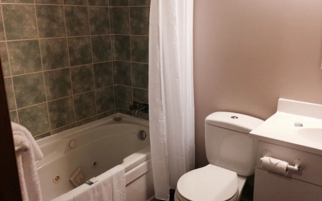 Fortress Inn Louisbourg