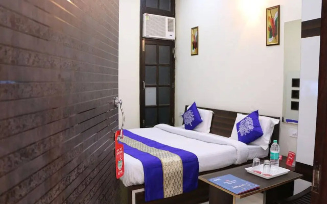 Hotel Sunder By OYO Rooms