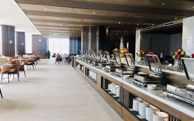 Muong Thanh Luxury Ha Long Centre Hotel