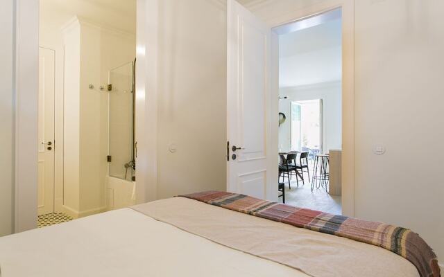 ALTIDO Stunning 2BR Apt w/garden, by the Avenida subway & Botanical Garden of Lisbon