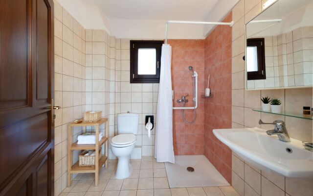 Esperos Suites & Villas