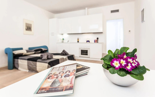 Temporary House - Porta Romana Building