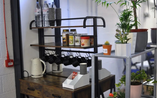 Cosmos capsule coworking hub London