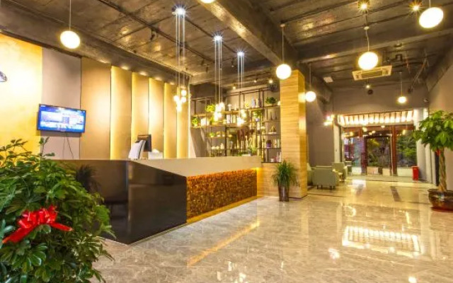 Mibai Art Hotel