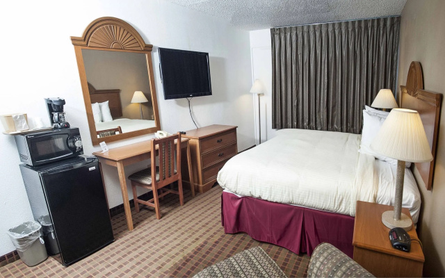 Express Inn & Suites