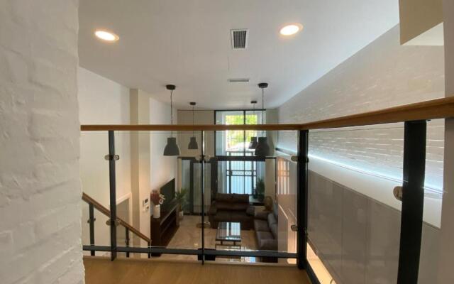 Tr3 aparcamiento incluido familias loft almirante