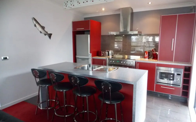 De Vine Martinborough 14 Cologne St
