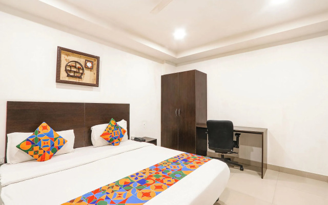 OYO Flagship 69518 Blue Dawn Dlf