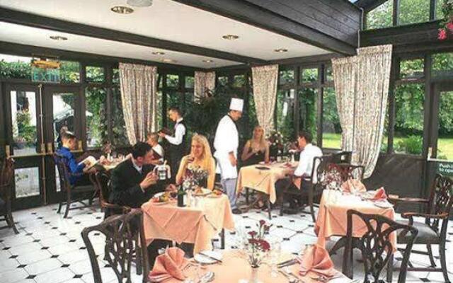 Lyndhurst Park Hotel