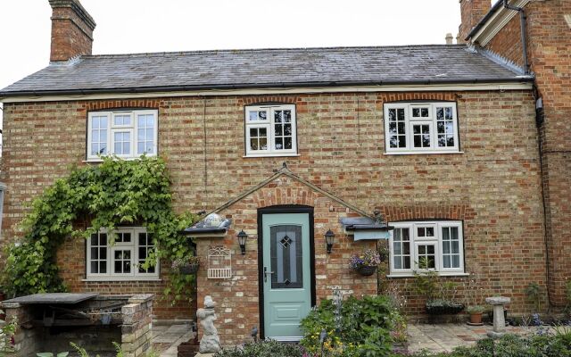 Woodleys Farm House