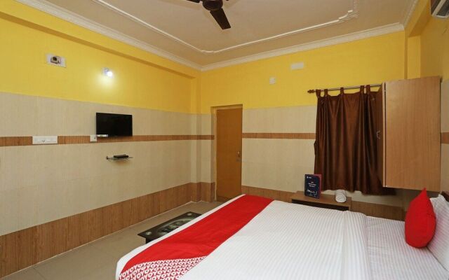 OYO 15915 Hotel Star Inn