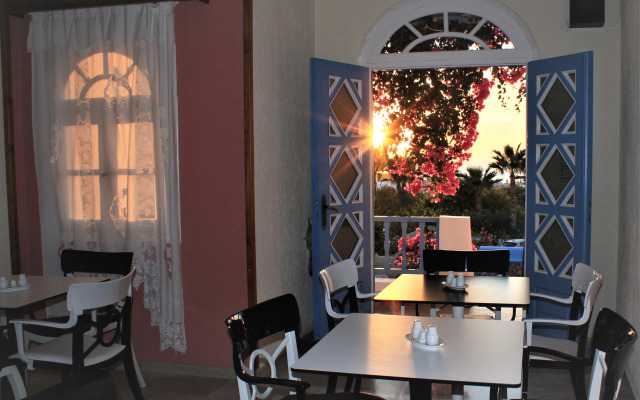 Artemis Santorini