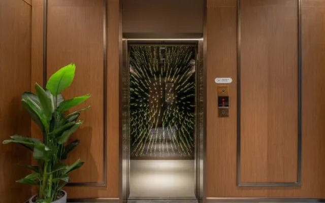 Orange Hotel (Beijing Tongzhou Global North Canal Hotel)