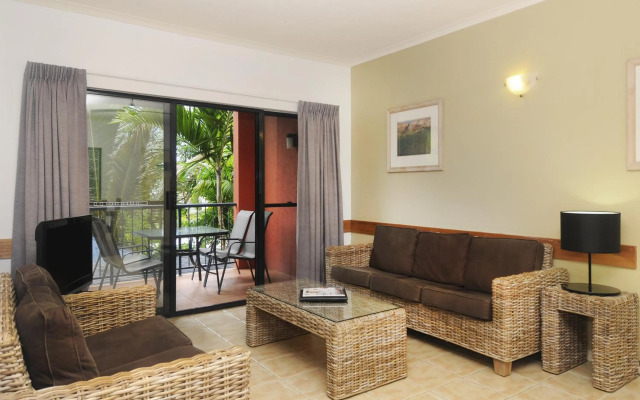 Nautilus Holiday Apartments