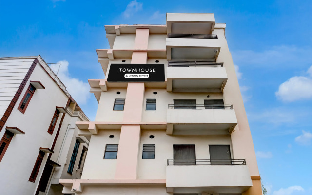 OYO Premium Beltola Tiniali