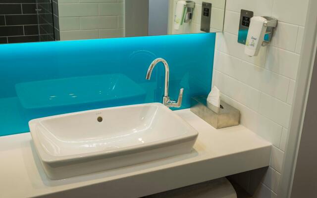 Holiday Inn Express Belfast City by IHG