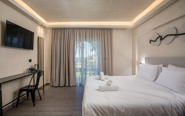 Aiora Aqua Resort