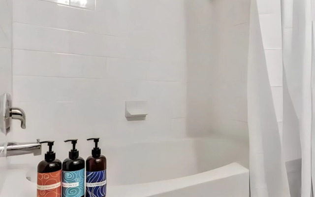 CozySuites at Deep Ellum Dallas